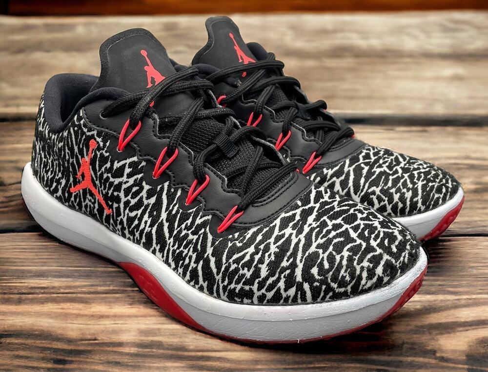 Jordan Trainer Low Elephant Infrared Nike Boys Size 6Y Shoes Fast Shipping